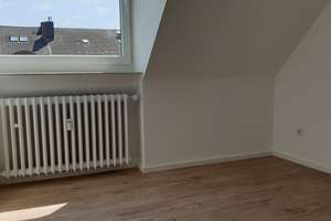 Komplett modernisierte 2-Zimmer DG-Wohnung mit EBK in der Stadtmitte Düsseldorfs – Am Wehrhahn 52, 40211 Stadtmitte, Düsseldorf – Vorschaubild 6
