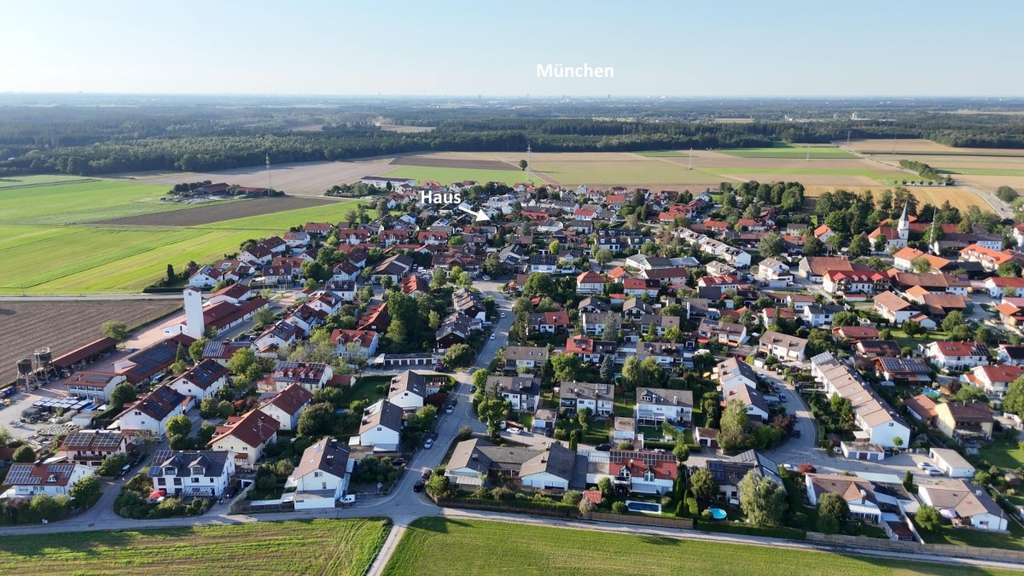 Immobilie in Brunnthal - Großzügiges Anwesen inkl. Einliegerwohnung und Baureserve in Brunnthal - Bild 3
