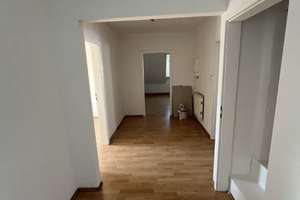 Zuhause mit 3 Zimmern in der Klenzestraße