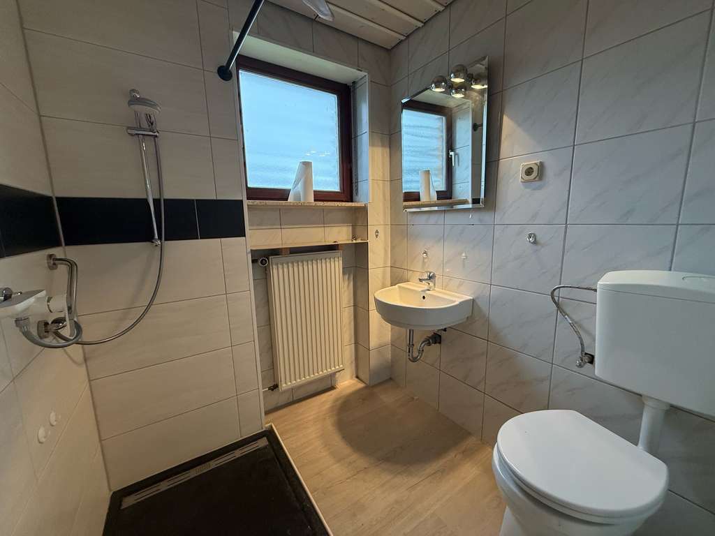 Immobilie in Lebach - Freihstehendes Einfamilienhaus in guter Lage von Lebach-Eidenborn - Bild 3