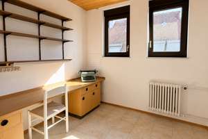 Einfamilienhaus mit Scheune und Potenzial zum Zweifamilienhaus in Karlsruhe Neureut! – Die vollständige Adresse der Immobilie erhältst du vom Anbieter., 76149 Neureut, Karlsruhe – Vorschaubild 8