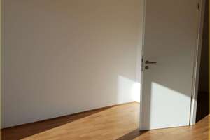 München/Ramersdorf - lichtdurchflutete 3-Zi.-Whg. im 4. OG mit zwei Dachterrassen – Ottobrunner Str. 35, 81737 Ramersdorf, München – Vorschaubild 8