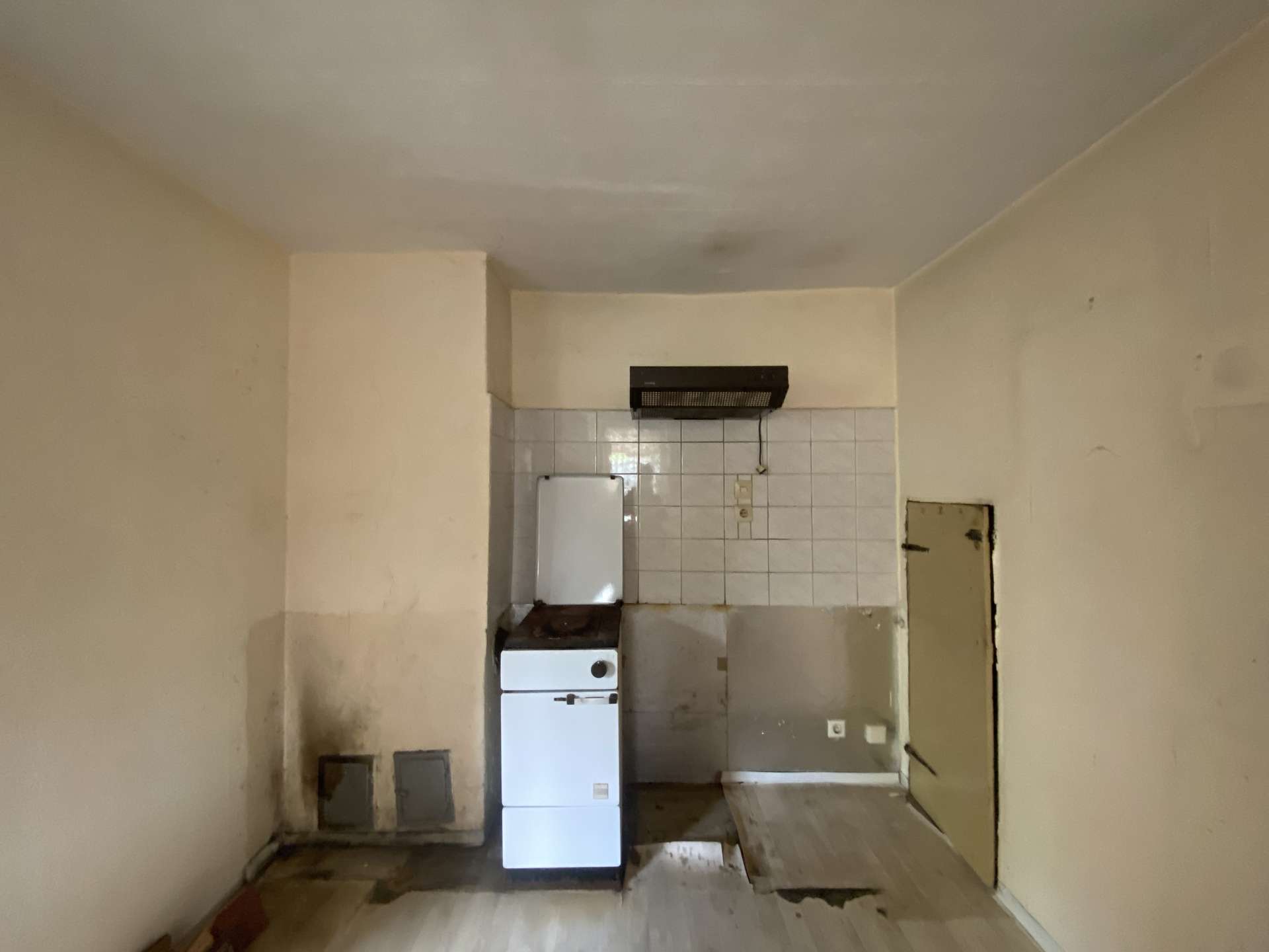 Immobilie in Dreetz - Mit Architektenplanung: Handwerkertraum in Dreetz mit wohnlich ausbaubarem XXL-Nebengebäude - Bild 6