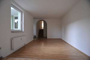 Wohnen mit Charakter: 2-Zimmer-Wohnung in Köln-Sülz