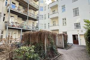 Bezugsfreie, möblierte und frisch renovierte 2 Zimmer Altbau-Wohnung mit Balkon - am Ku´Damm – Die vollständige Adresse der Immobilie erhältst du vom Anbieter., 10711 Halensee, Berlin – Vorschaubild 35