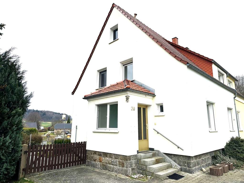 Immobilie in Lawalde - Kleine, feine Doppelhaushälfte für die kleine Familie - Bild 1