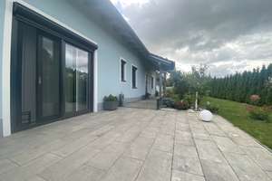 Sehr schöner, moderner Bungalow mit großem Carport in Störnstein zu verkaufen! – Die vollständige Adresse der Immobilie erhältst du vom Anbieter., 92721 Störnstein – Vorschaubild 2