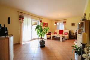 Malerischer Feldblick: Gepflegter Bungalow mit Garten, einer Garage und einem Carportstellplatz – Nordwestmecklenburg (Kreis) – Vorschaubild 8