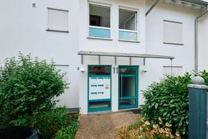 Wohnkomfort über den Dächern – Dachgeschosswohnung mit Galerie und Balkon – Die vollständige Adresse der Immobilie erhältst du vom Anbieter., 71336 Waiblingen – Vorschaubild 3