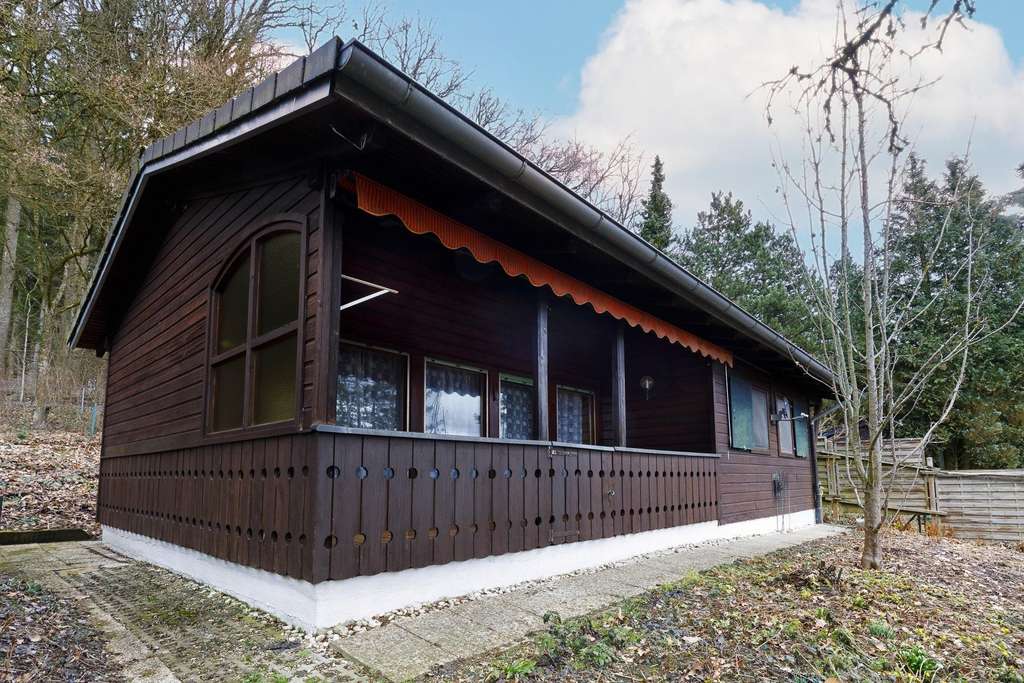 Immobilie in Attenkirchen - Gemütliches Wohnhaus im Ferienhaus-Stil - Bild 0