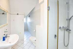 Imposante Maisonette-Wohnung mit Einfamilienhaus-Charakter, 4 Balkonen, Doppelcarport u. Sauna! – Die vollständige Adresse der Immobilie erhältst du vom Anbieter., 23627 Groß Grönau – Vorschaubild 23