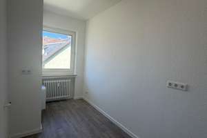 RS-Hindenburgstraße, schöne 2 Zimmer Wohnung KDB – Hindenburgstraße 18, 42853 Scheid, Remscheid – Vorschaubild 4