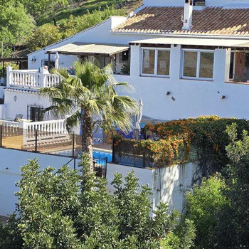 Wunderschön renovierte Finca mit Vermietungspotenzial