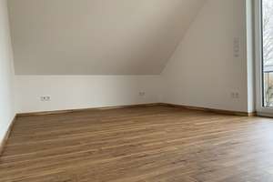 Stilvolle, neuwertige 2-Zimmer-DG-Wohnung mit Balkon und EBK in Aubing, München – Soldhofstr. 8, 81245 Altaubing, München – Vorschaubild 5