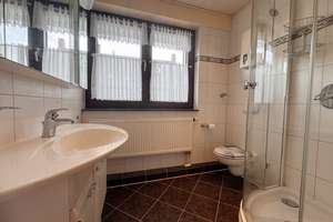 Charmantes Reihenhaus mit Garten und Garage in ruhiger Lage in Dellwig - Bezugsfrei – Die vollständige Adresse der Immobilie erhältst du vom Anbieter., 45357 Dellwig, Essen – Vorschaubild 11