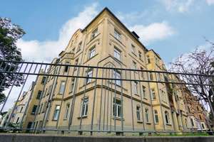 Romantische 3 Raum DG-Wohnung mit Aufzug auf dem Chemnitzer Kaßberg