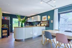 Großräumiges Reihenendhaus mit hochwertiger Ausstattung und Einliegerwohnung in Harheim – 60437 Harheim, Frankfurt am Main – Vorschaubild 5