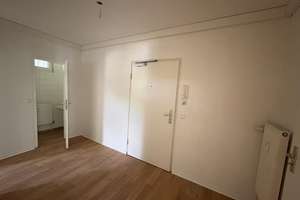 Teilmodernisierte 3-Zimmer-Wohnung freut sich auf Ihren Einzug! – Alfred-Messel-Weg 38, 64287 Darmstadt-Nord, Darmstadt – Vorschaubild 3