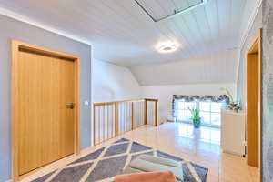 Großzügiges Einfamilienhaus mit Einliegerwohnung – Aichach-Friedberg (Kreis) – Vorschaubild 9