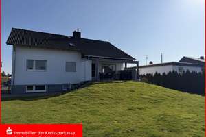 ***Viel Wohnfläche für Anspruchsvolle - Zweifamilienhaus mit Einliegerwohnung in toller Lage*** – Die vollständige Adresse der Immobilie erhältst du vom Anbieter., 64521 Groß-Gerau – Vorschaubild 1