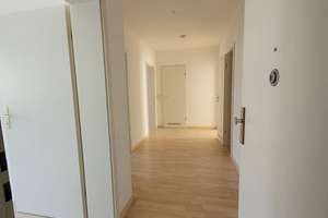 Ansprechende 3-Zimmer-Wohnung mit Balkon in Chemnitz – Leopoldstraße 22, 9113 Schloßchemnitz, Chemnitz – Vorschaubild 4