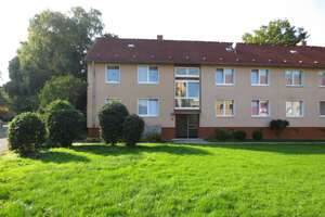 sanierte 3-Zi.-Wohnung mit Balkon in ruhiger Umgebung – Steinhagen 6, 44793 Kruppwerke, Bochum – Vorschaubild 1