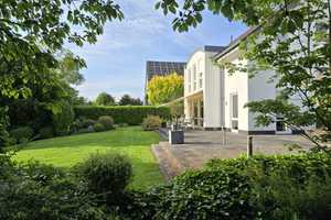Durchdachtes Architektenhaus mit parkähnlichem Grundstück in sehr guter Lage - Top Anbindung Ffm – Main-Kinzig-Kreis – Vorschaubild 3