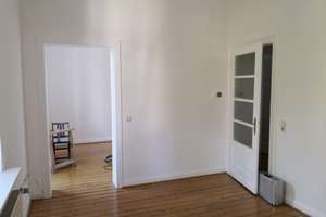 Zentrale 2,5-Zimmer-Hochparterre-Wohnung mit Balkon und EBK in Bielefeld – Detmolder Straße 117, 33604 Mitte, Bielefeld – Vorschaubild 3