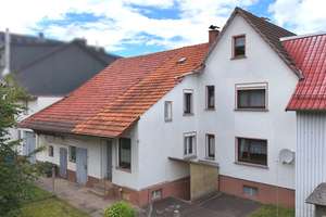 Einfamilienhaus mit angrenzender Scheune und Garten in Wildeck-Obersuhl – Die vollständige Adresse der Immobilie erhältst du vom Anbieter., 36208 Wildeck – Vorschaubild 3