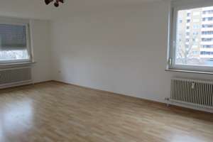 4,5-Zimmer Wohnung mit Balkon im 4. OG in Reutlingen – Hermann-Ehlers-Str. 48, 72762 Reutlingen-Mitte, Reutlingen – Vorschaubild 9