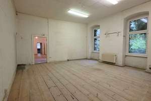 Bezugsfreie 2-Zimmer-Altbau-Wohnung im HP in Berlin-Alt-Moabit