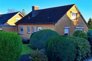 Charmantes EFH in sehr guter Wohnlage mit großem Grundstück – Die vollständige Adresse der Immobilie erhältst du vom Anbieter., 25746 Ostrohe – Vorschaubild 2