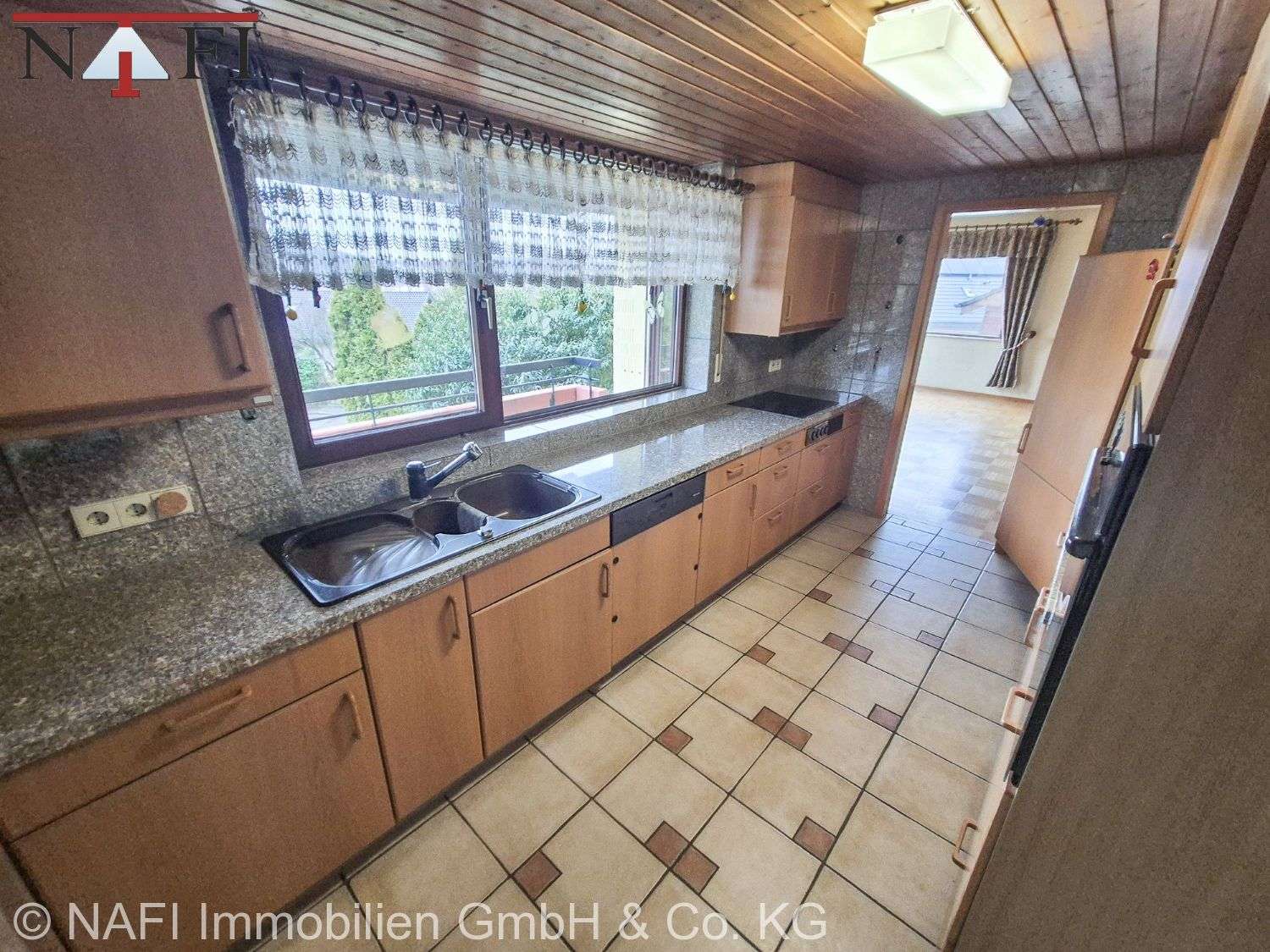 Immobilie in Uhingen - PLATZWUNDER, großzügiges Einfamilienhaus mit Einliegerwohnung und toller Aussicht - Bild 9