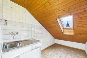 Drei Ebenen zum Gestalten, ein Garten zum Verlieben – ein Haus für Grünliebhaber und Selbermacher – Die vollständige Adresse der Immobilie erhältst du vom Anbieter., 70565 Dürrlewang, Stuttgart – Vorschaubild 19