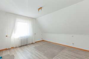 Solide DHH mit großzügigem Garten und großer Garage  in Sackgassenlage! Zeitnah beziehbar! – Die vollständige Adresse der Immobilie erhältst du vom Anbieter., 47804 Benrad-Süd, Krefeld – Vorschaubild 34
