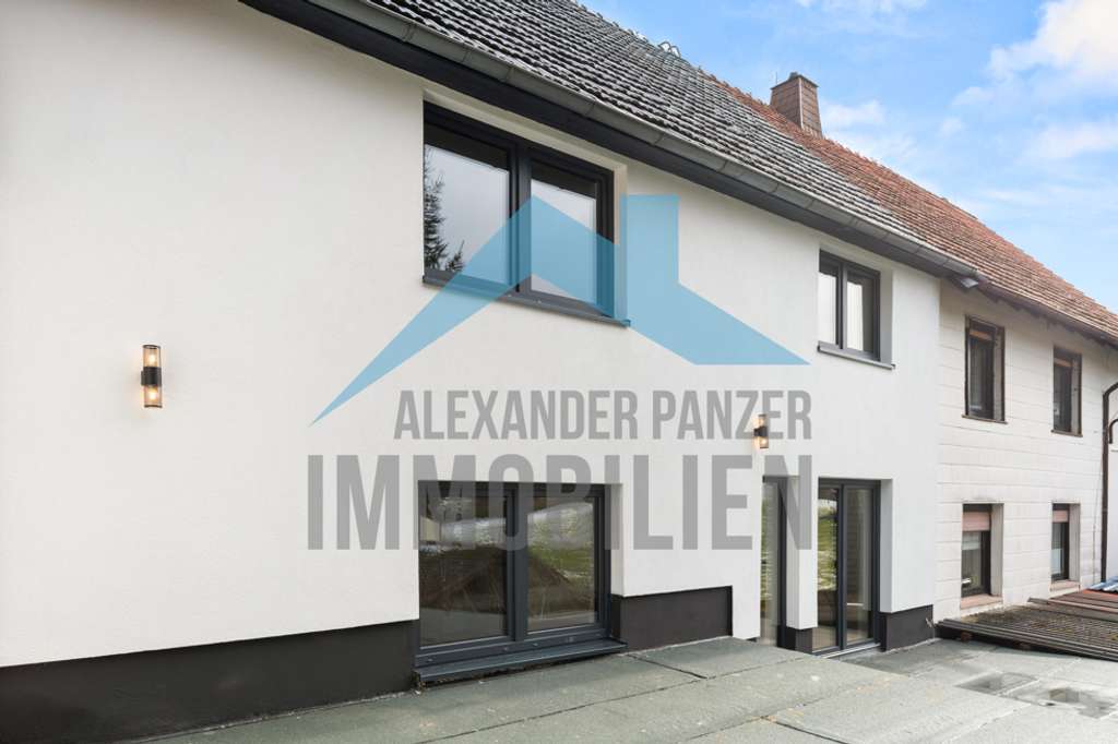 Immobilie in Habichtswald - Großzügiges und saniertes Reihenmittelhaus in ruhiger Ortsrandlage von Habichtswald-Dörnberg! - Bild 2