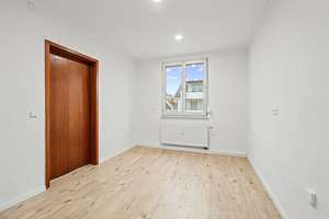 Renovierte Wohnung in zentraler Lage – ideal für Familien und Kapitalanleger – Die vollständige Adresse der Immobilie erhältst du vom Anbieter., 88046 Friedrichshafen – Vorschaubild 3
