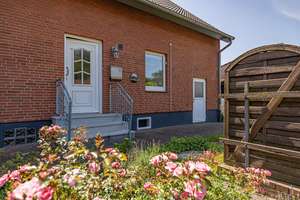 Raumwunder mit Garage und Garten - Reihenendhaus in Lägerdorf – Die vollständige Adresse der Immobilie erhältst du vom Anbieter., 25566 Lägerdorf – Vorschaubild 2