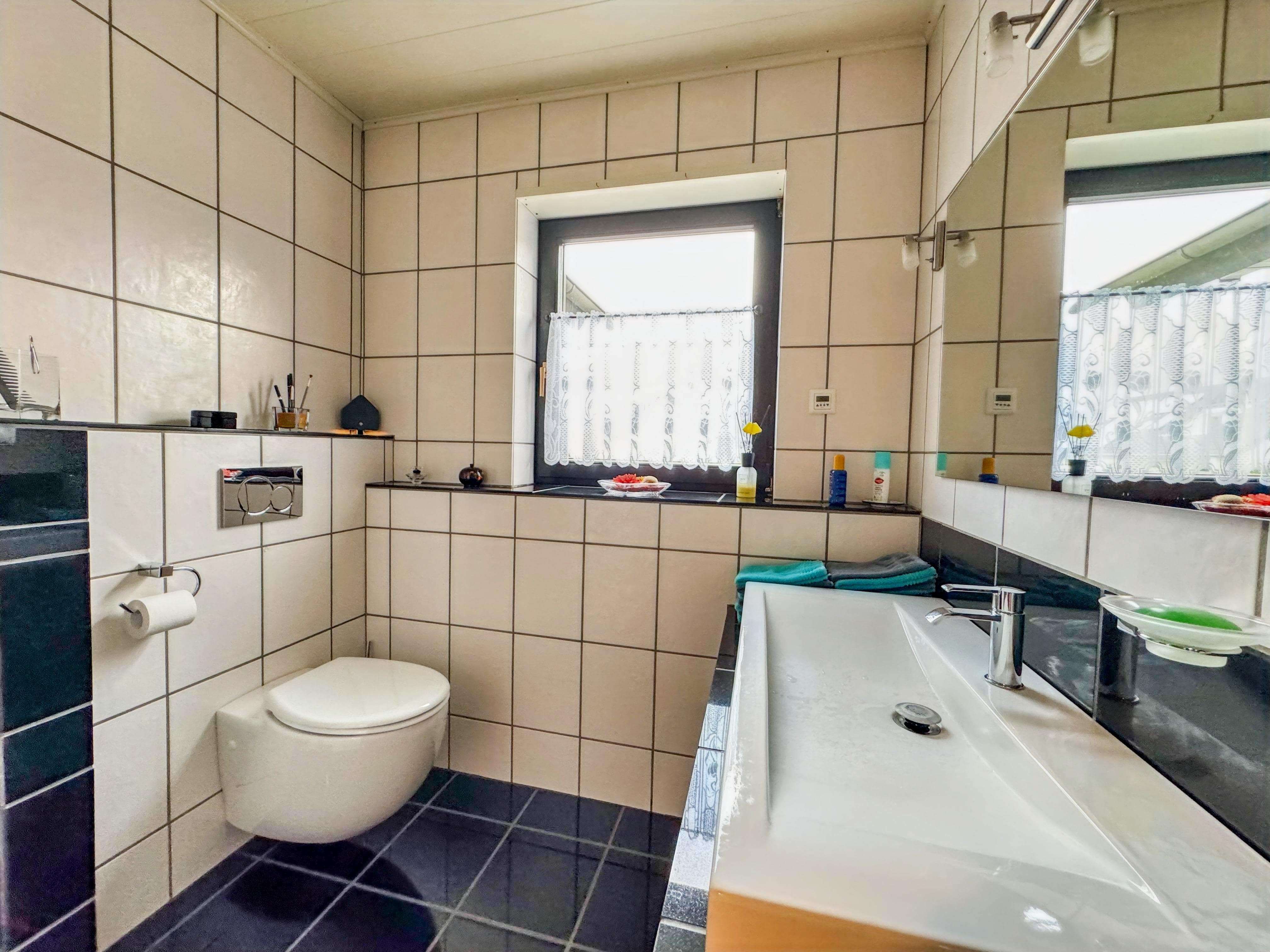 Immobilie in Bell - Maritimer Wohntraum mit Wellnessoase Innen & Außen - Bild 15