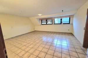 3,5Zi. Wohnung mit großzügiger Nutzfläche 75+25qm und Gartenanteil in DU-Rahm – Die vollständige Adresse der Immobilie erhältst du vom Anbieter., 47269 Rahm, Duisburg – Vorschaubild 1