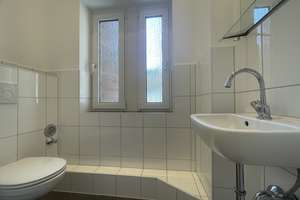 Altbaucharme trifft moderne Ausstattung! Großzügige 3-Zimmer-Wohnung ab sofort frei
 – 40215 Friedrichstadt, Düsseldorf – Vorschaubild 5