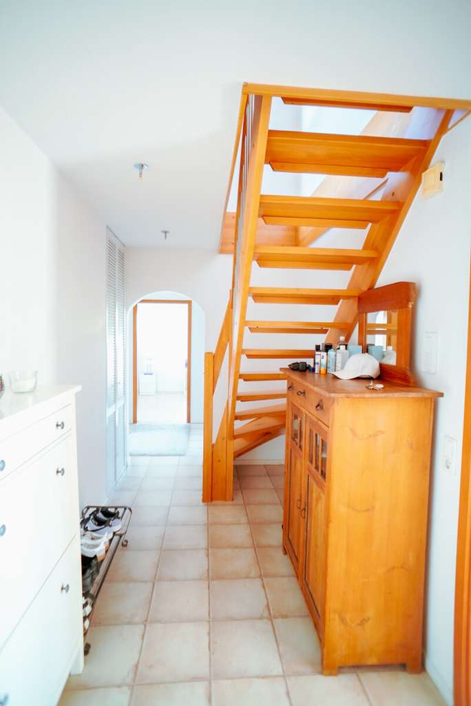 Immobilie in Königsbrunn - Bezugsfrei! Maisonette mit ausgebautem Dachstudio – 162 m² Wohnfläche - Bild 2