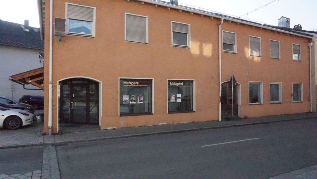 Immobilie in Pfarrkirchen - Geräumiges Wohn- und Geschäftshaus zentrumsnah in Pfarrkirchen - Bild 2