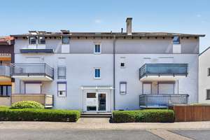 Pfiffige Maisonettewohnung mit Galerie und Balkon in Karlsruhe-Knielingen