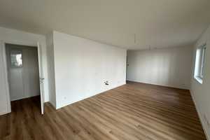 Anmietung nur mit WBS 100 oder WBS 140 mit besonderem Wohnbedarf möglich - Erstbezug - 3 Zimmer im E – Anne-Frank-Straße 8, 12524 Berlin – Vorschaubild 4