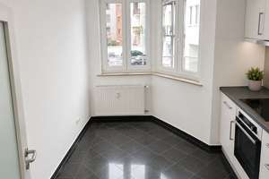 Sanierte Wohnung zu vermieten | 3-Zimmer-Wohnung (99m²) – Blumenthalstr. 2-4, 90429 Himpfelshof, Nürnberg – Vorschaubild 2