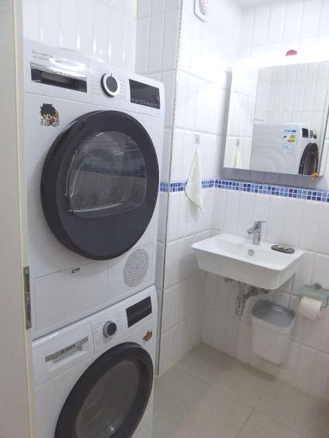 Großzügig geschnittene 2-Zimmerwohnung... image 4