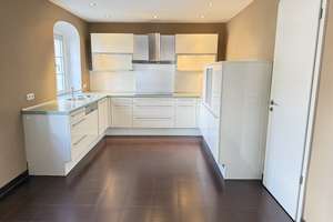 Landhauscharakter trifft Stadtnähe: Stilvolles Familiendomizil voller Ästhetik! – Die vollständige Adresse der Immobilie erhältst du vom Anbieter., 1187 Naußlitz, Dresden – Vorschaubild 14
