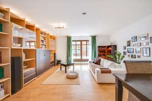 AIGNER - Stilvoll sanierte 2 - Zimmer - Wohnung in begehrter Lage der Maxvorstadt – Die vollständige Adresse der Immobilie erhältst du vom Anbieter., 80335 St. Benno, München – Vorschaubild 1