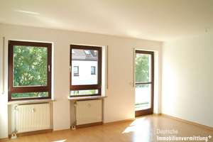BALD FREI: SONNIGE UND GEMÜTLICHE 2-ZIMMERWOHNUNG MIT BALKON!! – Dobritzer Straße 11, 1237 Seidnitz/Dobritz, Dresden – Vorschaubild 2